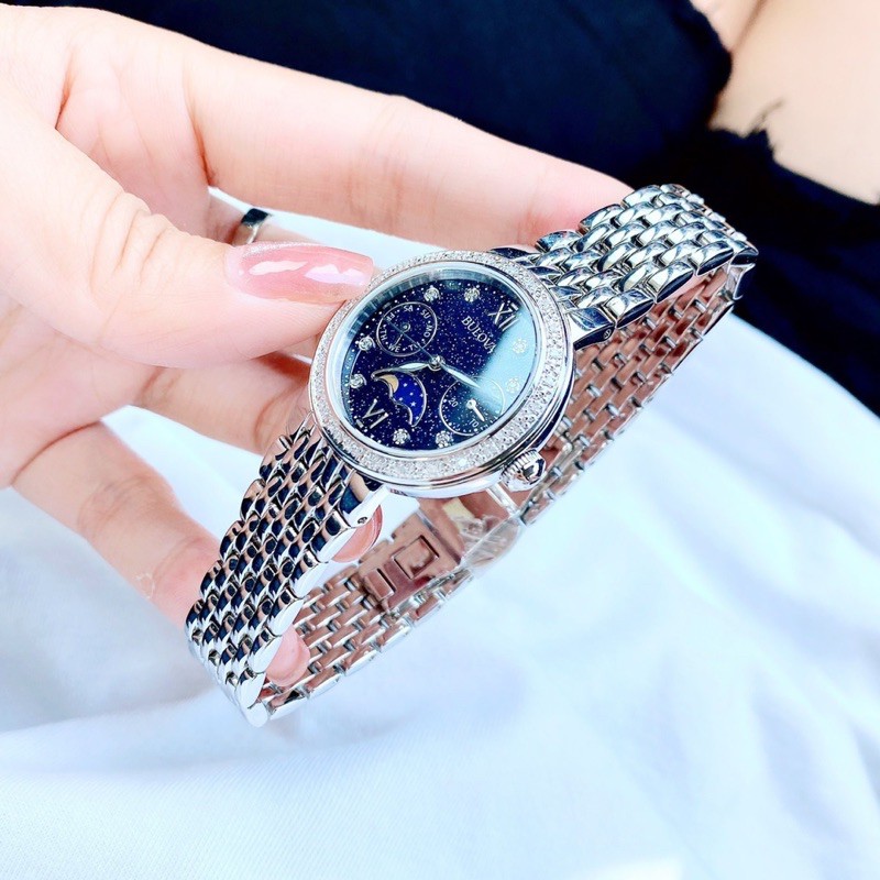 Đồng hồ nữ Bulova 96 mặt xanh .