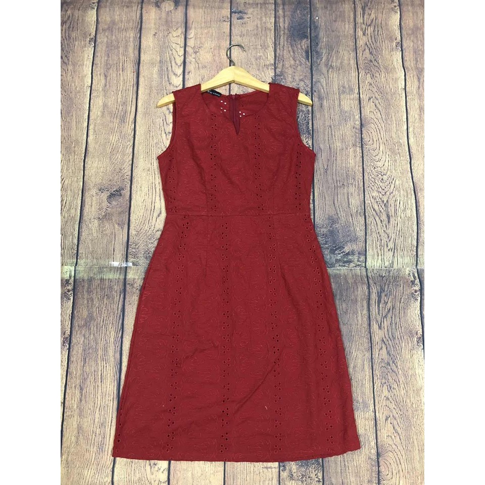 Đầm xô ren size M L XL giá 240K