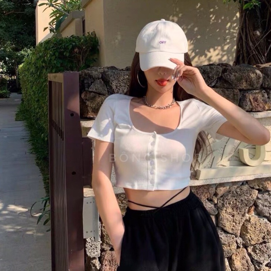 Áo croptop tay ngắn len tăm nút thật