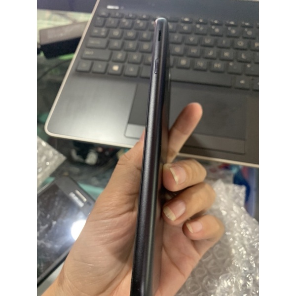 Xác điện thoại samsung j7 pro hư màn hình