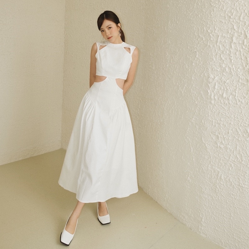 Đầm dài LAMUSE khoét eo bồng xòe (Luna Dress)