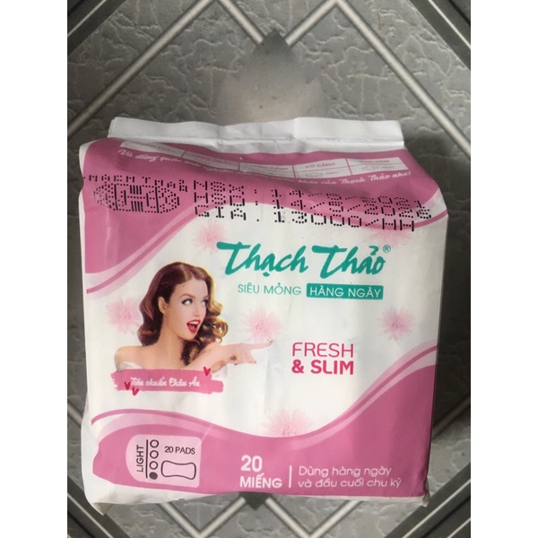 Băng vệ sinh phụ nữ  Thạch Thảo hàng ngày 20 miếng/ gói. Hàng chính hãng