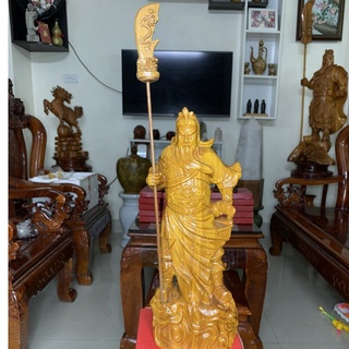 Tượng phong thuỷ quan công trấn ải gỗ bách xanh thơm ngát cao 30cm rộng 11cm sâu 8cm.