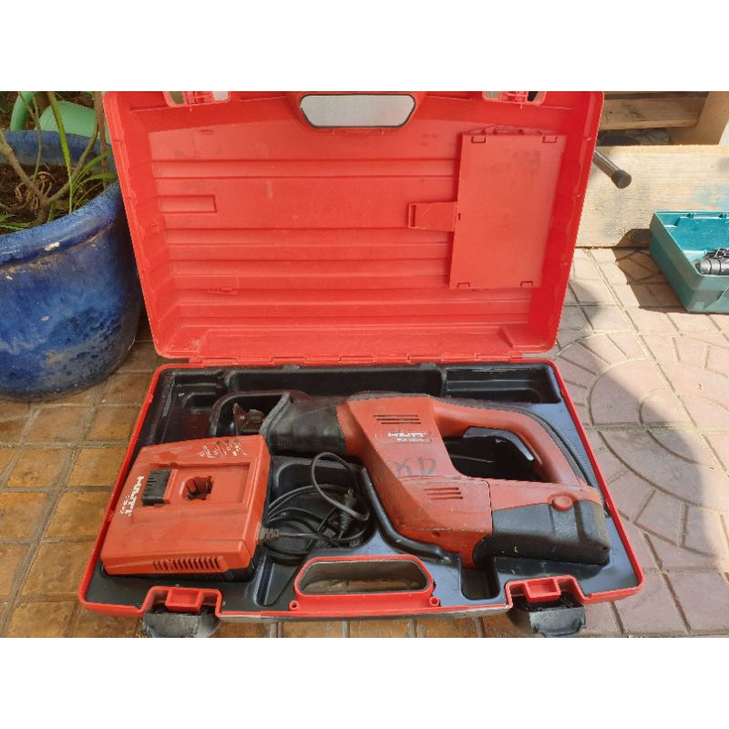 Cưa kiếm Hilti