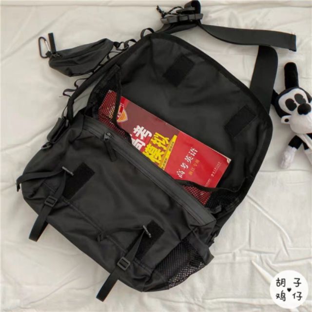 Túi đeo chéo Techwear / TECHNICAL BAG ( chống thấm nước + phản quan )