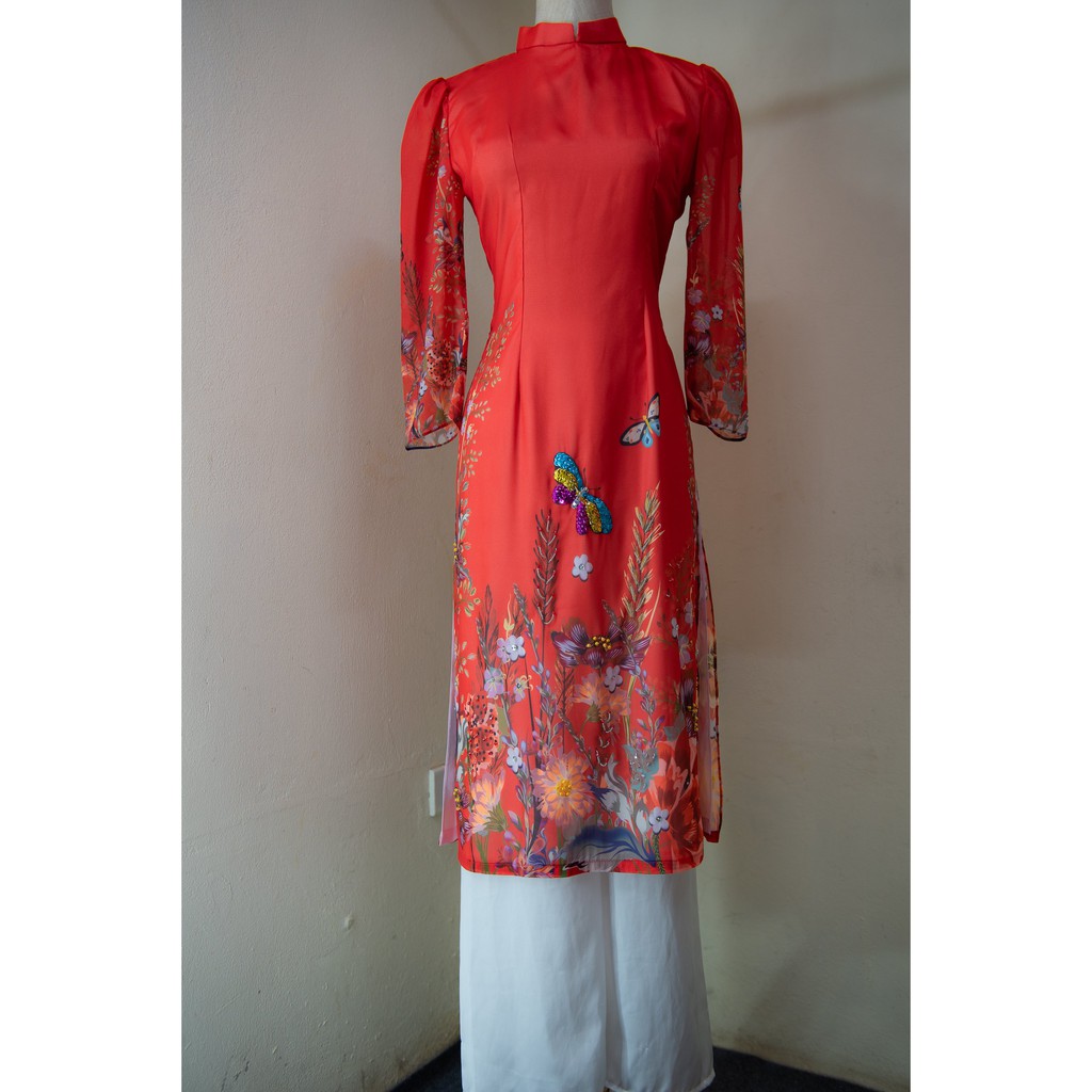 Áo dài cách tân đỏ hoa