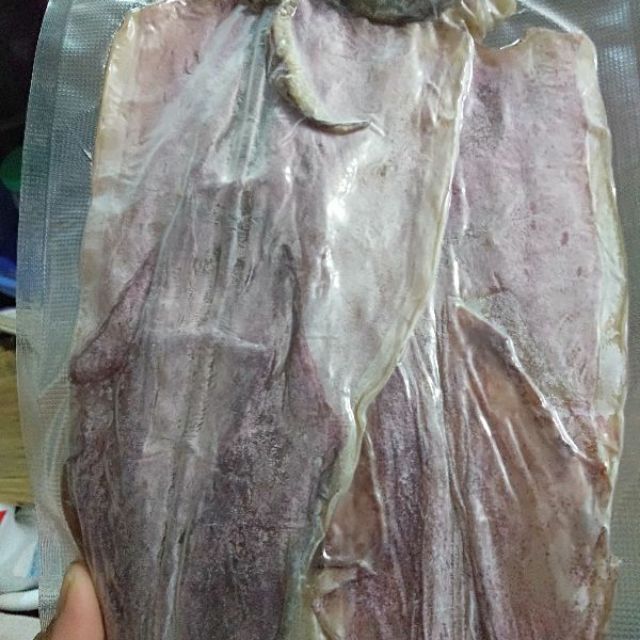 3 con mực khô loại to