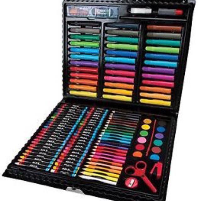 Sỉ Hộp bút chì màu 150 chi tiết