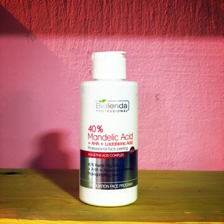 Serum tẩy da chết Mandelic