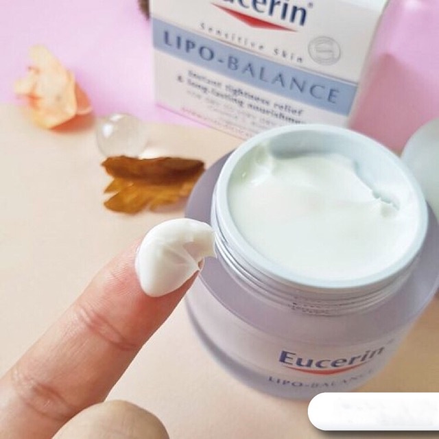 Kem Dưỡng Ẩm Eucerin Dành Cho Da Khô Và Da Nhạy Cảm Lipo Balance