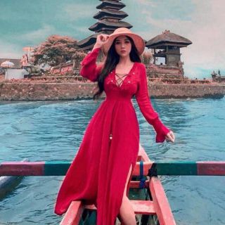 Đầm maxi đỏ