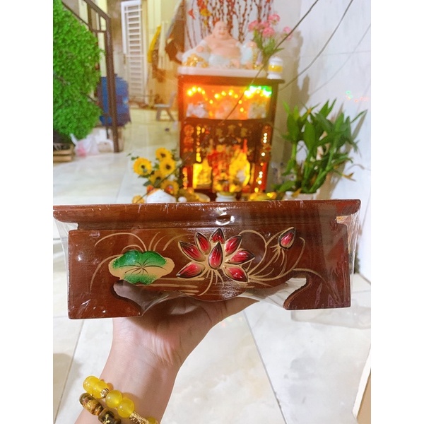 Đế Gỗ Hoa Sen Nổi Kê Tượng Phật