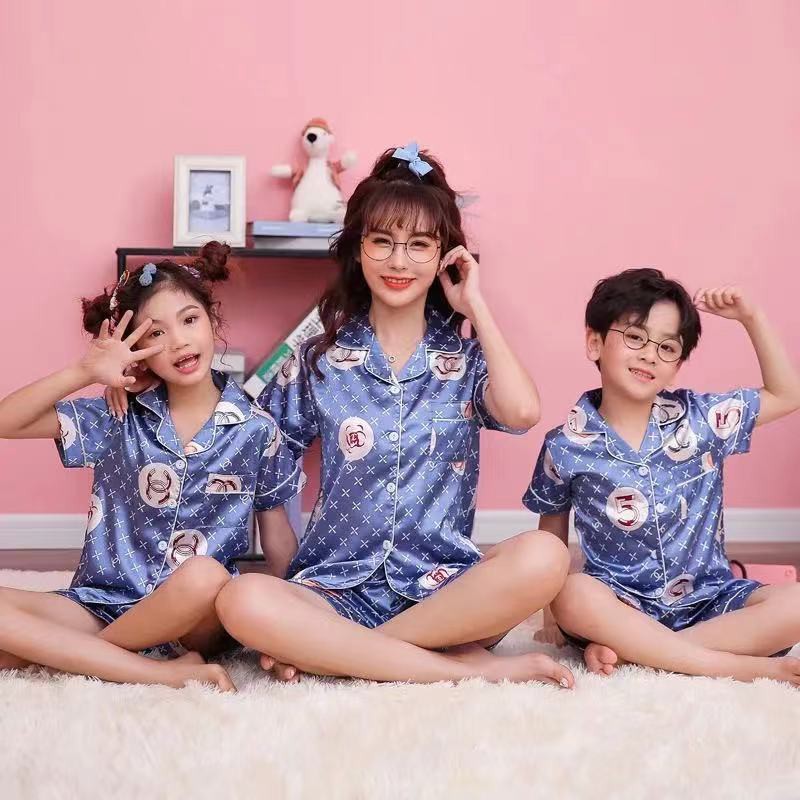 Thời trang bộ pajama dài tay áo cho cha mẹ bé trai bé gái bé trai lụa bộ đồ ngủ cho người lớn phụ nữ trẻ em bộ đồ ngủ cho trẻ em