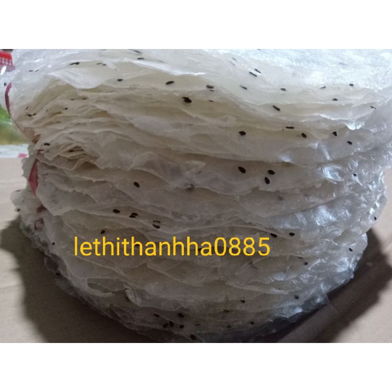 Bánh tráng nhúng nước mè đen - Đặc sản Bình Định