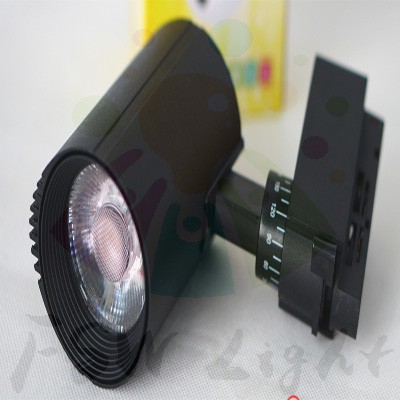 (HÀNG CHÍNH HÃNG)ĐÈN LED RỌI RAY ÁNH SÁNG TRẮNG/ÁNH SÁNG VÀNG TRANG TRÍ SHOP QUẦN ÁO,TRANH,BABER (10W,20W,30W) | BigBuy360 - bigbuy360.vn