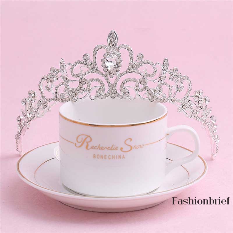 Băng đô vương miện đính kim cương nhân tạo lung linh cho cô dâu