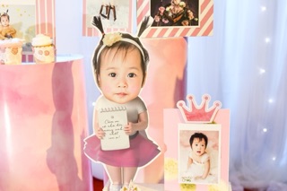 Chibi để bàn trang trí sinh nhật cho bé