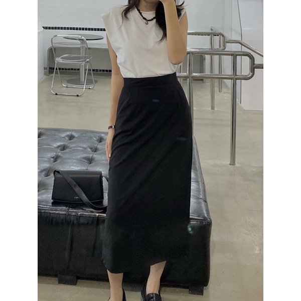 Chân váy đen midi dài xẻ sau không nhăn phong cách Hàn Quốc - Black midi skirt