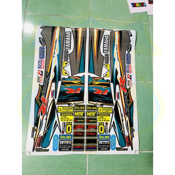 ( Quí khách vui lòng mang ra tiệm cho thợ dán ) Tem SIRIUS CHẾ XANH ĐEN