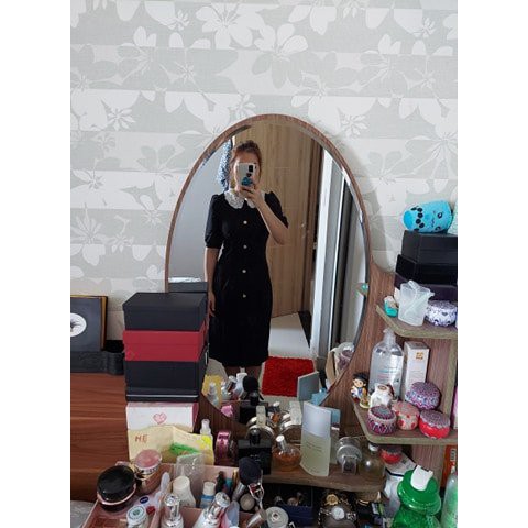 [Mã FAGR342 giảm 10% tối đa 20K đơn 199K] Đầm Đen Cổ Được Thiết Kế Cổ Bẻ Lá Sen Bằng Chất Liệu Cực Kì Cao Cấp | BigBuy360 - bigbuy360.vn