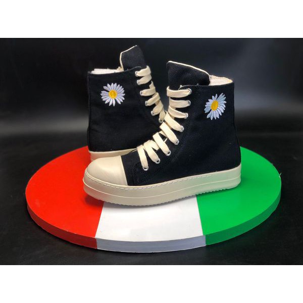 (XẢ KHO) Giầy nữ sneaker r-o hoa cúc trắng đế thơm