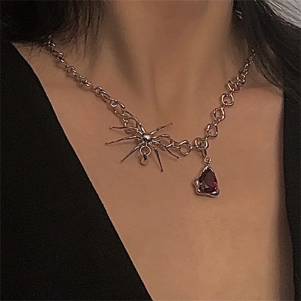 Vòng cổ mặt hình nhện phong cách gothic thời trang cho nữ