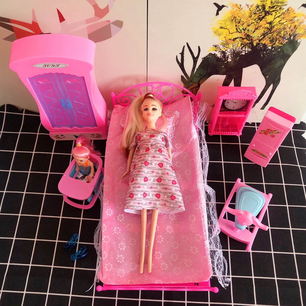 Barbie bà bầu, Mẹ bầu, Y tá bụng to, Thiên thần trắng, Bà bầu , có thể cho ra đời một chiếc xe đẩy trẻ em