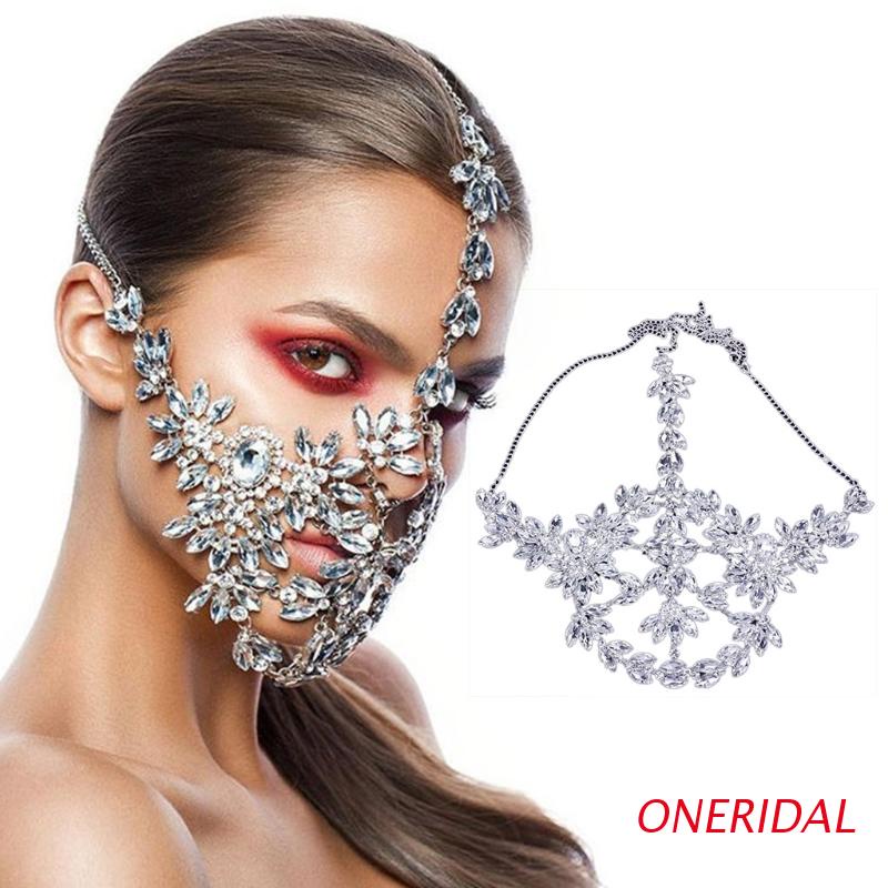 Khẩu trang đính đá phong cách gothic sang trọng cho nữ