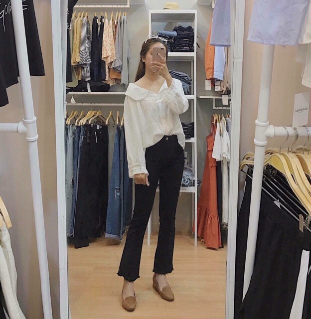 Quần Jean Ống Loe Đen Trơn  Vải dày dặn co giãn tốt, cạp cao siêu tôn dáng
