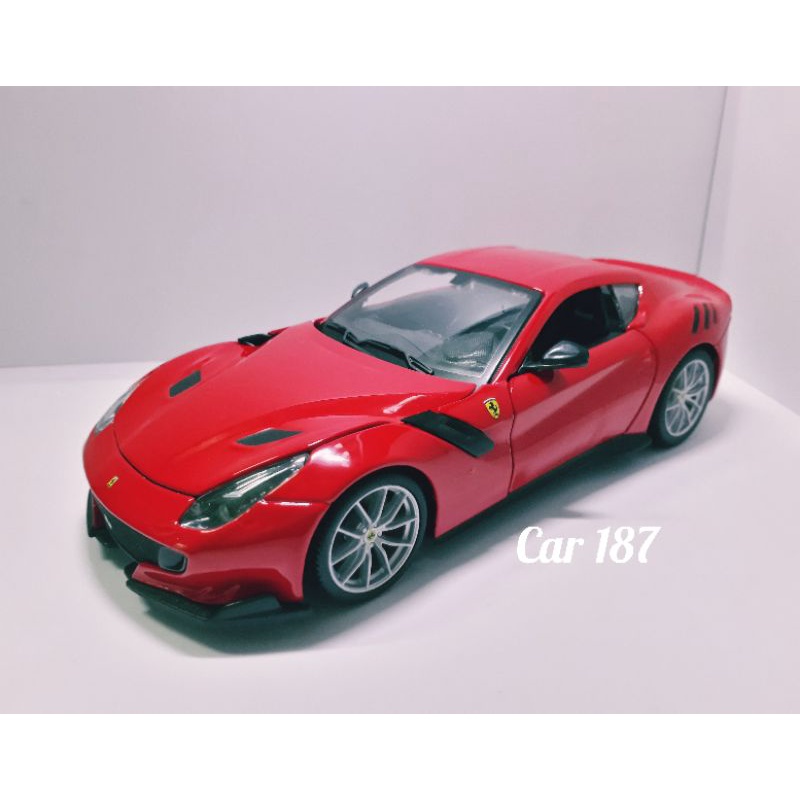 Xe mô hình Ferrari F12 TDF – Bburago – tỷ lệ 1:24 – màu đỏ