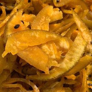 Vỏ bưởi sấy chanh dây