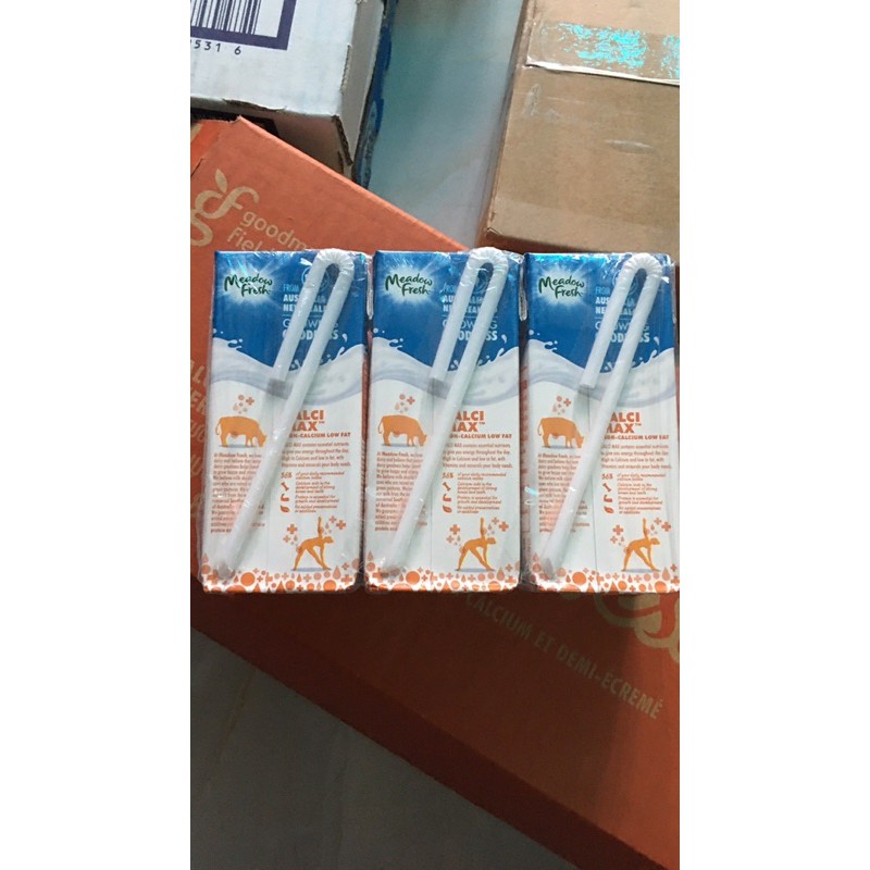 Sữa Meadow Fresh max canxi 200ml