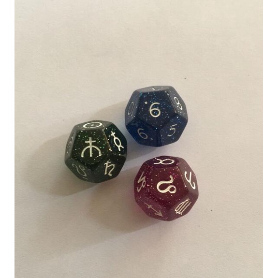 Tử Vi Xúc Xắc Chia 12 Mặt Độ Chính Xác Cao hơn Thẻ Bài tarot