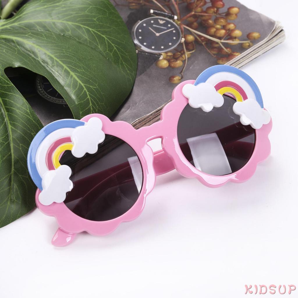 Kính mát đi biển chống tia UV400 hình bông hoa màu cầu vồng cho bé