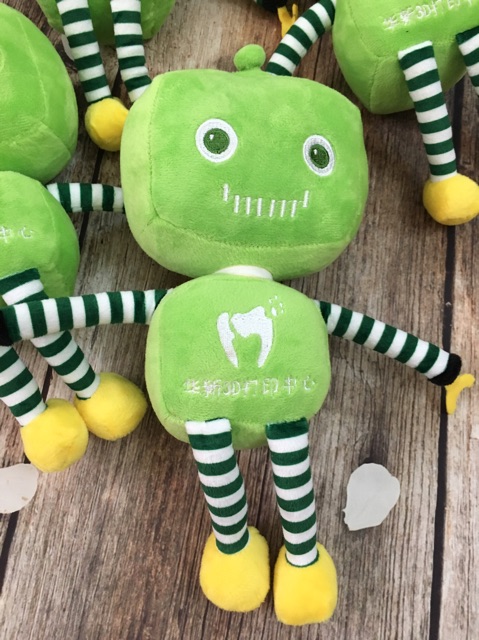 Gấu bông robot xanh