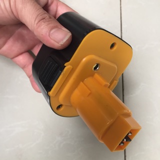 Pin Dewalt 12V 2.2A Được Làm Từ Pin TianlVN Mới