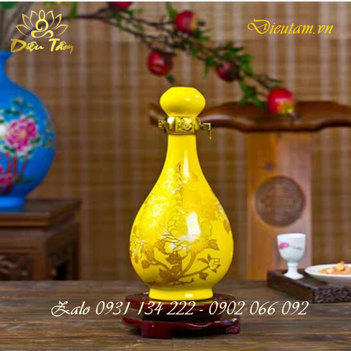 Lục bình đựng nước thờ cúng rượu gốm sứ cao cấp in hoa văn cổ điển