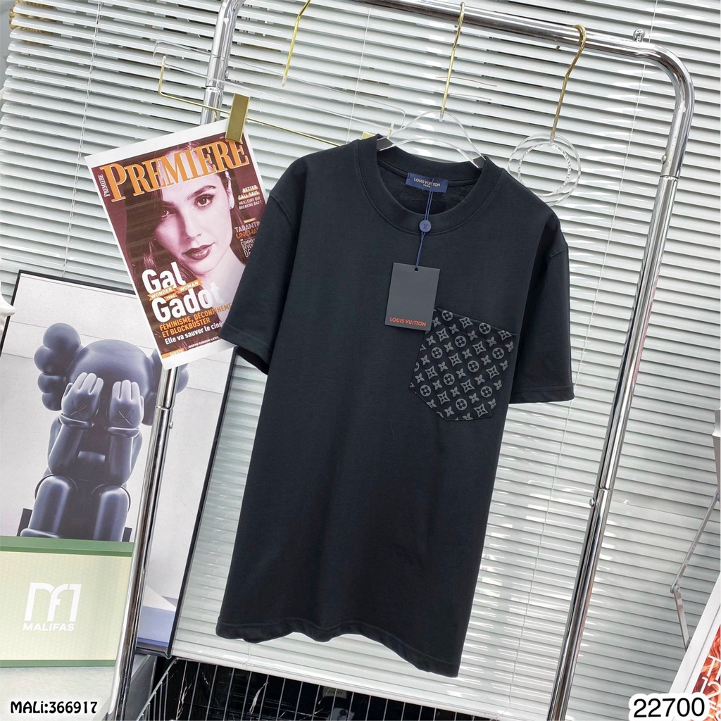 Áo Phông Nam Lv Chất Vải Cotton Cao Cấp . Áo Thun Nam Nữ Lv Họa Tiết Túi Áo In Nổi Siêu Đẹp DT STORE MENWEAR