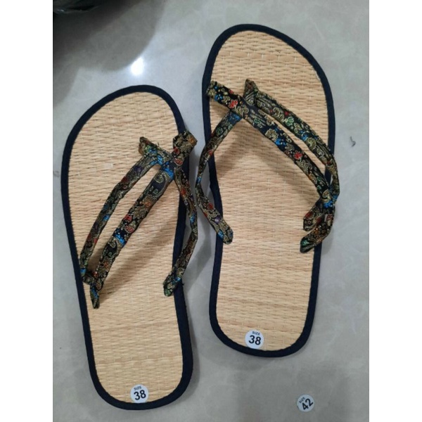 Dép chiếu hẹ 3d