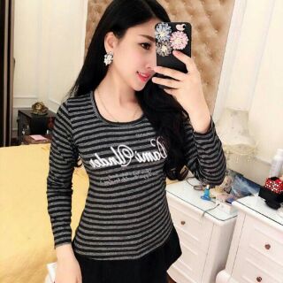 Áo thun tay dài cổ tròn