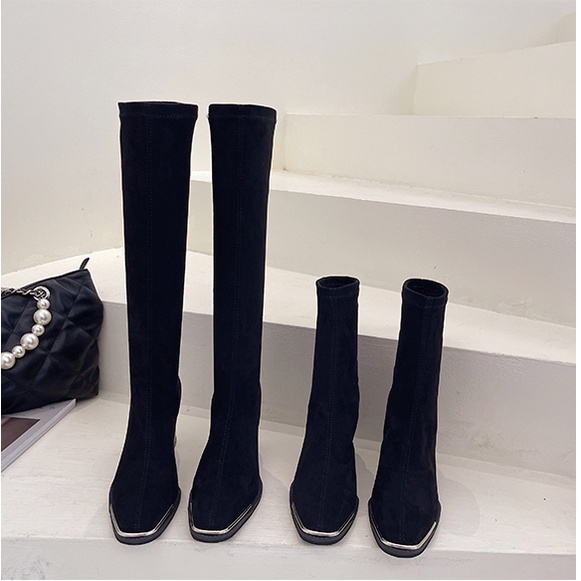 Giày boot da lộn cao gót 7cm vân gỗ phối mũi vuông viền kim loại công sở vintage