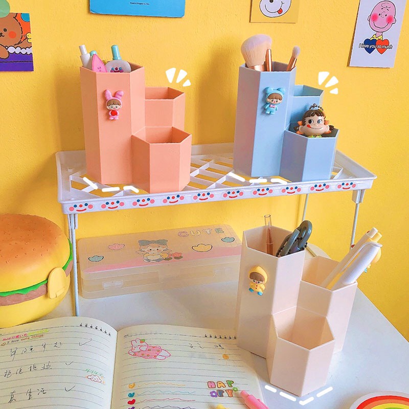 {Tặng Sticker} Ống Cắm Bút 3 Ngăn Hình Tổ Ong Để Bàn Trang Trí Kệ Lục Giác Đựng Mỹ Phẩm Đa Năng 3 Tầng Cute Dễ Thương