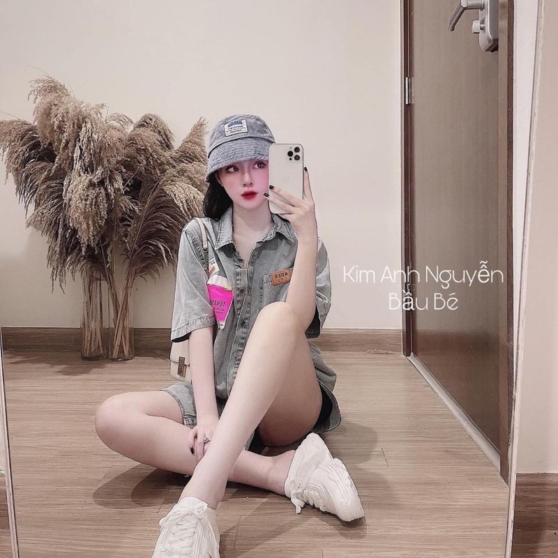 Áo sơ mi bò logo hồng B120