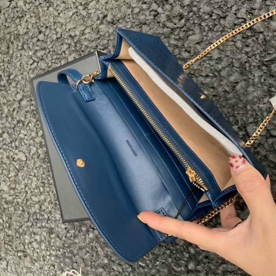 - Clutch dự tiệc sang chảnh hàng hiệu check code
