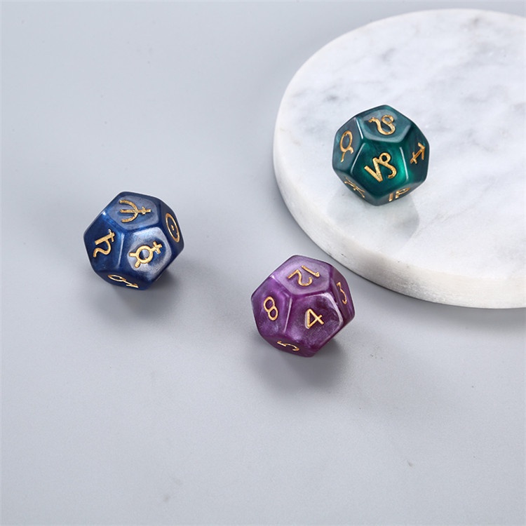 Set 3 Viên Xí Ngầu 12 Mặt Bằng Nhựa Dùng Để Chơi Bài Tarot