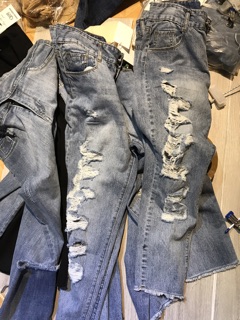 Quần baggy rách