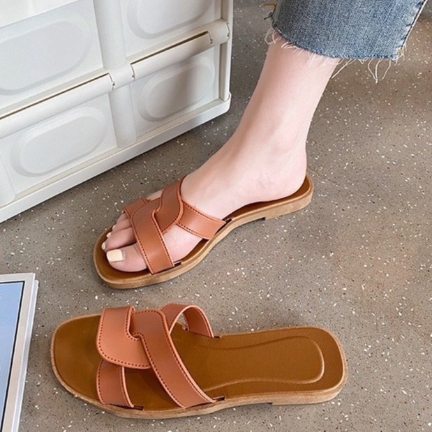 Dép Nữ Quai Chéo Xinh Xắn, Màu Sắc Đơn Giản Năng Động Chất Nhựa Chống Trơn Trượt