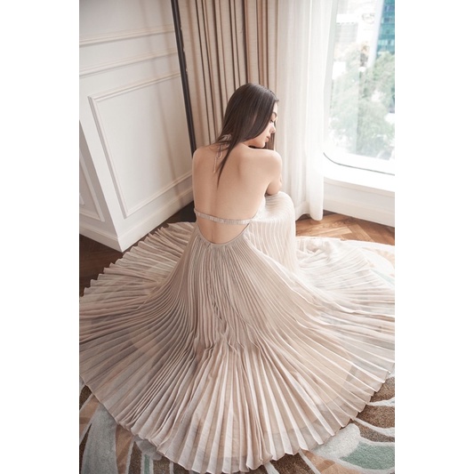 Đầm maxi yếm dập ly MEGAN