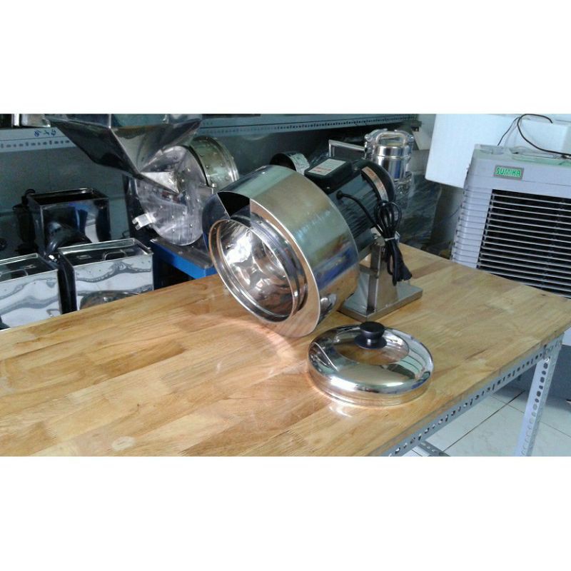 Máy xay thịt làm giò chả gia đình có bao đá,1.1kw, bảo hành 12 tháng.