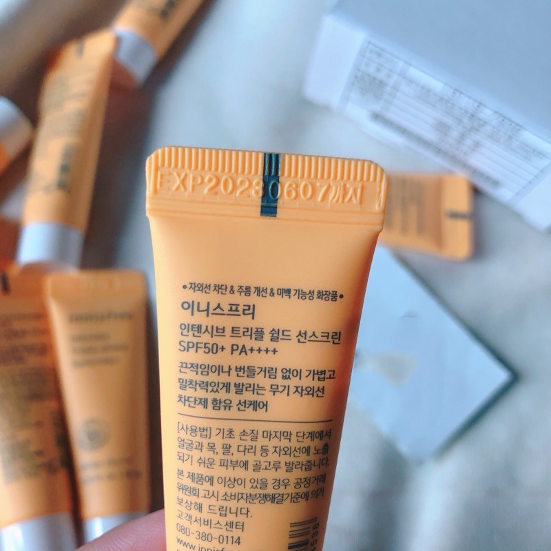 [Mini Size] Kem Chống Nắng Chống Trôi, Điều Chỉnh Tông Da Innisfree Intensive Triple Shield Sunscreen 10ml